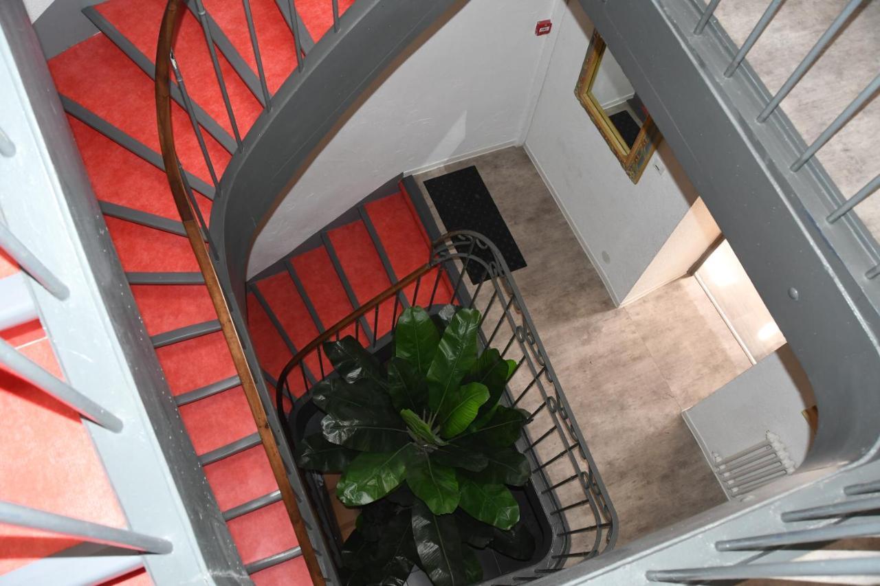 Le Cérétan Hôtel Extérieur photo