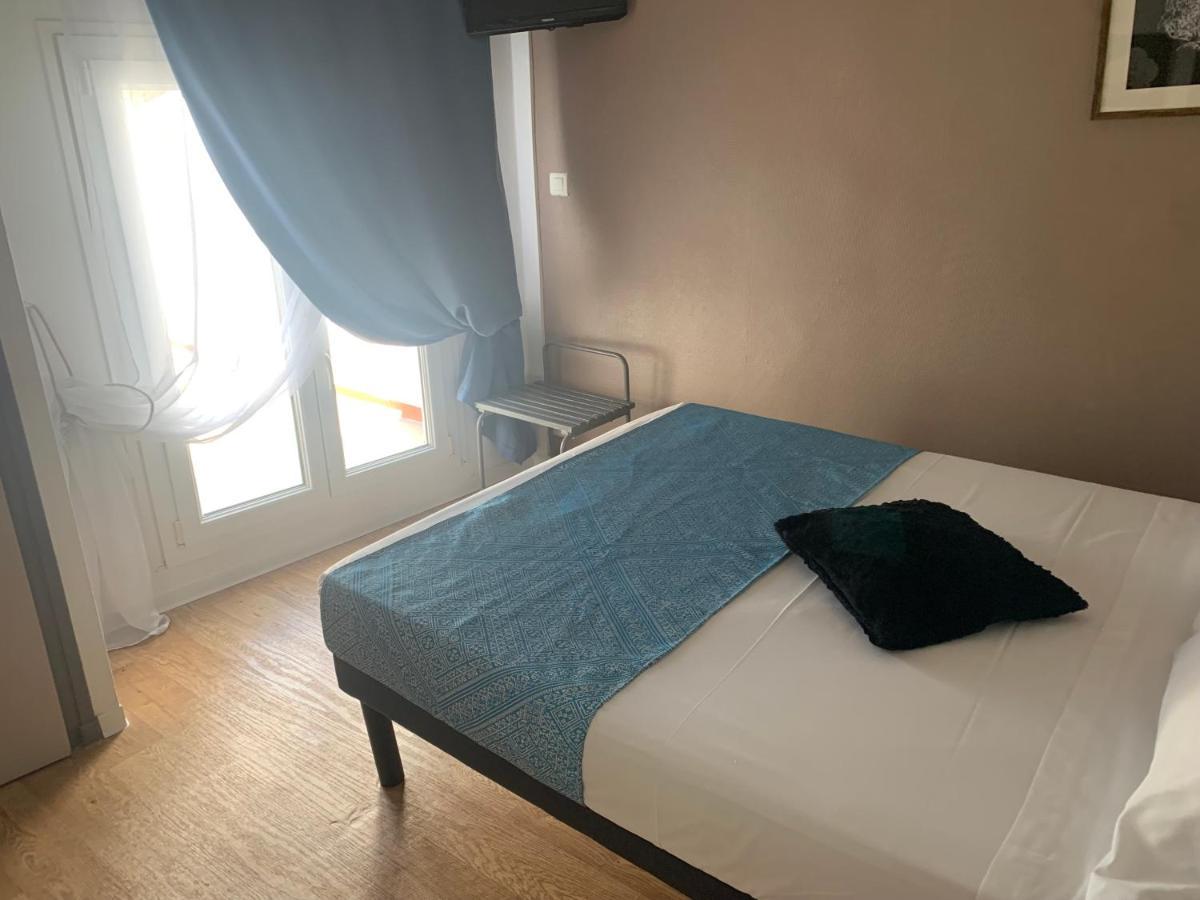 Le Cérétan Hôtel Extérieur photo