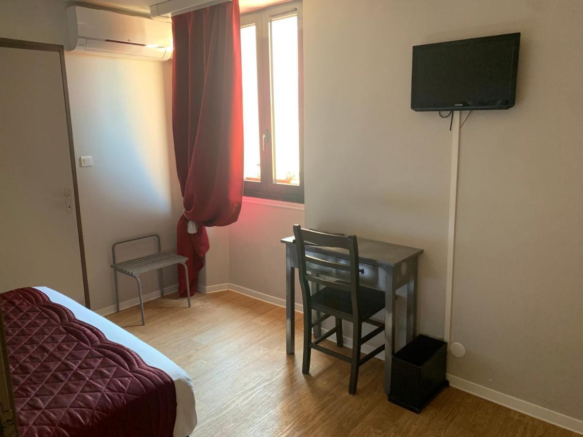 Le Cérétan Hôtel Extérieur photo