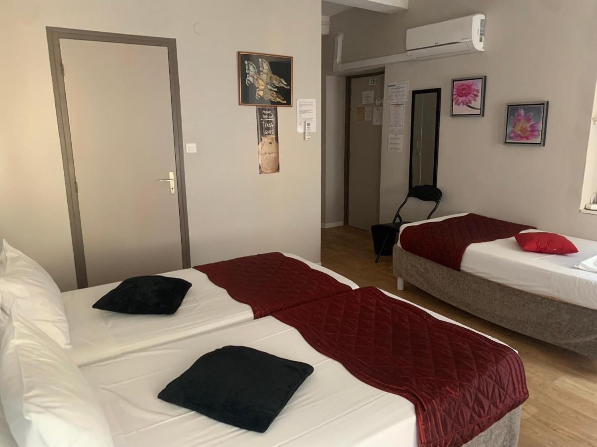 Le Cérétan Hôtel Extérieur photo